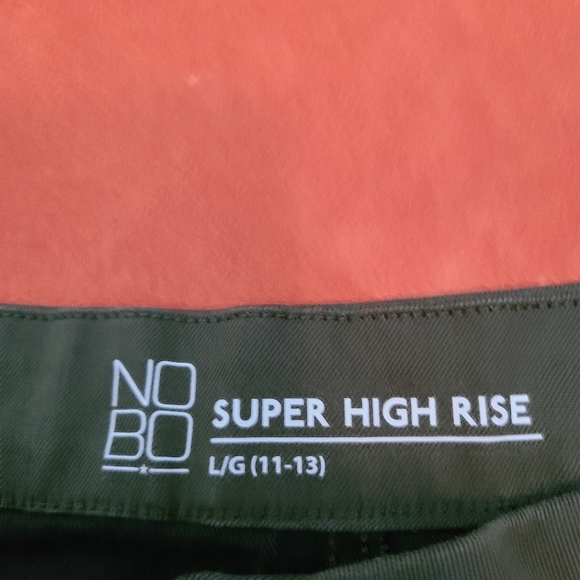 Dark green skinny high rise pants with stretch size 11-13 - Picture 3 of 3